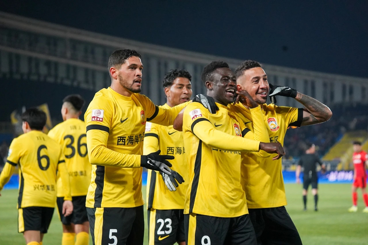 爱游戏中国-武汉三镇足球俱乐部最新消息新闻报道最新